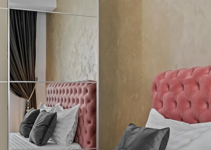 Luxury Rose * Bucarest
